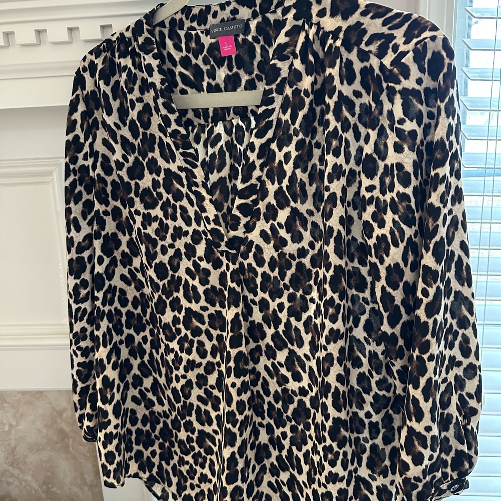 Vince Camuto Leopard Print V-Neck Blouse - Black & Cream